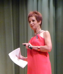 Diane Thomson, Ovarian Cancer Fundraiser 2013 emcee